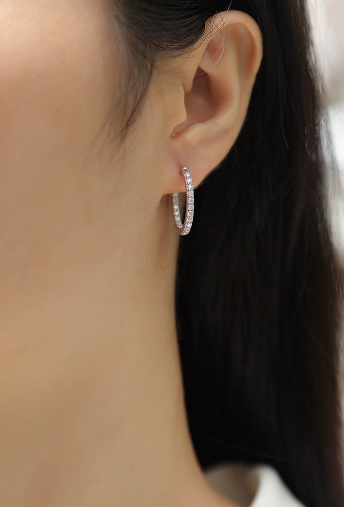 S925 Sterling Silver Moissanite Hoop Earrings – Luxury Light Stream Design for Women